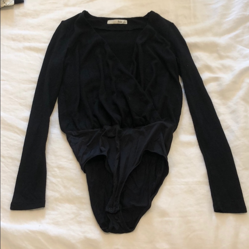 Black Aritizia Longsleeve Bodysuit